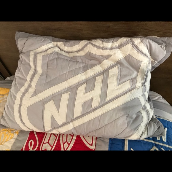 Pottery Barn Teen Bedding Pottery Barn Teen Nhl Patchwork Quilt And
